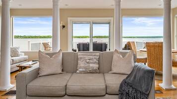 TV connectée, cheminée