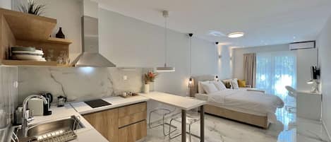 Schreibtisch, Bügeleisen/Bügelbrett, WLAN, Bettwäsche