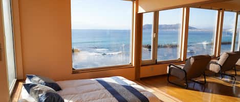 Panoramic Villa | 3 bedrooms, desk, laptop workspace, blackout drapes
