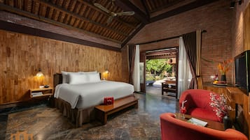 Bộ đồ giường kháng dị ứng, minibar, bàn