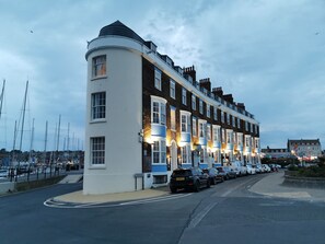 Exterior - Weymouth Sands (Weymouth)