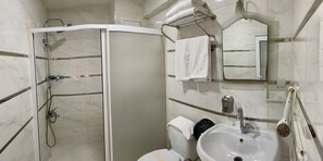Single Room | Bathroom