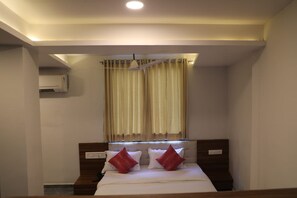 Quarto solteiro superior | Wi-Fi de cortesia, roupa de cama