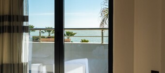 White Hill Suite by PS