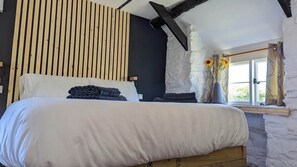 Comfort Double Room - Rhiw Goch Inn Holiday Home (Blaenau Ffestiniog)