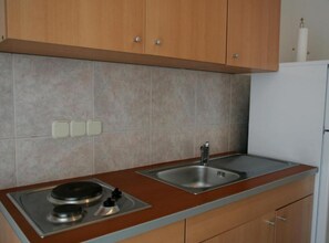 公寓 (Two-Bedroom Apartment with Balcony an) | 私人厨房 | 冰箱