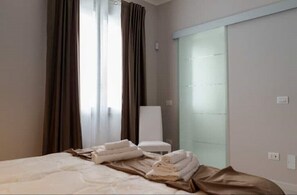 1 bedroom, WiFi, bed sheets - My Place - Superior Double (Carini)