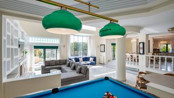 Superior Villa | Living room | 55-inch Smart TV with digital channels, fireplace, Netflix