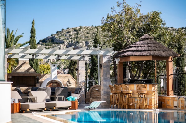 Exterior - Vouliagmeni Athenian Riviera Villa (Vari-Voula-Vouliagmeni)