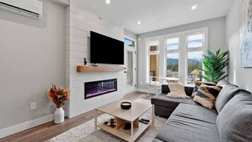 TV connectée, cheminée