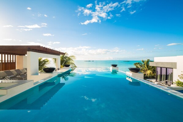 Pool - Exceptional Villa rental in Turks and Caicos Caribbean (Long Bay Hills)