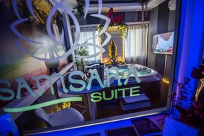 Suite Classique, vue ville | Coin séjour