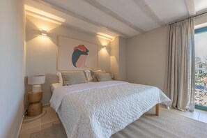 7 bedrooms, iron/ironing board, travel cot, free WiFi - Villa Casa Nova with Heated Pool, Spa area & Game Room (Bale)