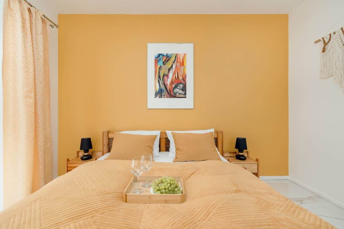 1 habitación, tabla de planchar con plancha, wifi y ropa de cama 