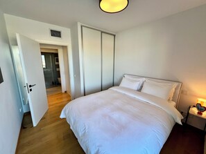1 bedroom, soundproofing, iron/ironing board, free WiFi