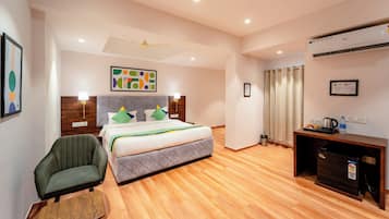 Premium Room | In-room safe, desk, iron/ironing board, bed sheets