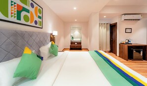 Quarto premium | Cofres nos quartos, escrivaninha, ferros/tábuas de passar roupa