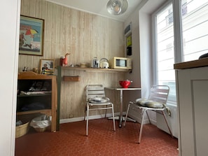 Dining - Lovely 2 room flat Paris Montmartre (Paris)