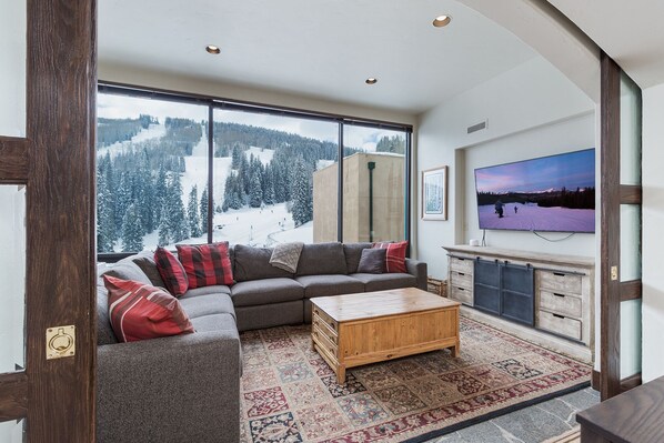 スマートテレビ、暖炉