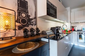 Køleskab, mikrobølgeovn, ovn, opvaskemaskine