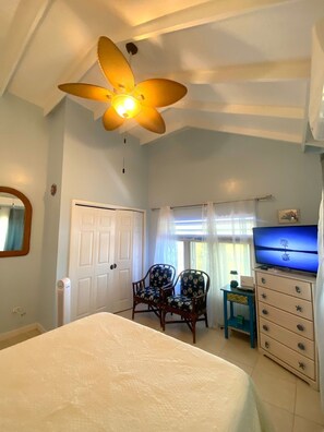 2 soverom, strykejern/-brett, wi-fi og sengetøy