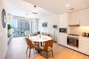 Living area - Modern 1BR 15th Floor Palace Residence (Dubai)