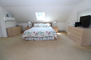 3 bedrooms, iron/ironing board, WiFi