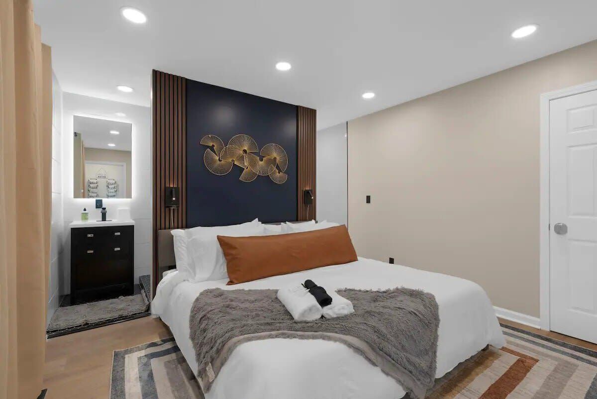 4 bedrooms, iron/ironing board, travel cot, WiFi