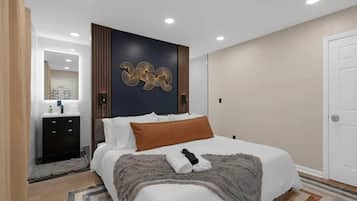 4 bedrooms, iron/ironing board, travel cot, WiFi