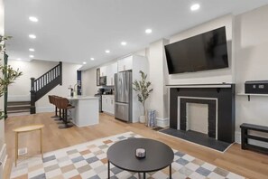 Televisie en een kantoor