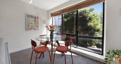 Retro Rose St Kilda Mansions