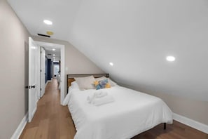3 quartos, ferros/tábuas de passar roupa, berço de viagem, Wi-Fi