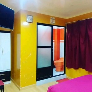 Quarto luxo, vista para a cidade | Banheiro