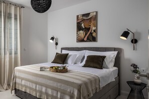 2 chambres, lits bébé (gratuits), draps fournis