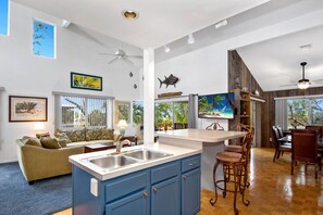 Interior - 🌊Short Easy Walk to Beach-Amazing Outdoor Space-2BR with Loft Blue Bayou🌊 (Fort Myers Beach)