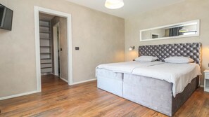 3 makuuhuonetta, ilmainen Wi-Fi, vuodevaatteet