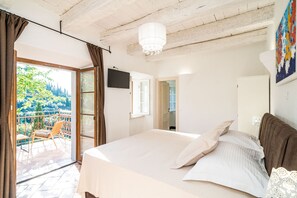 4 bedrooms, iron/ironing board, free WiFi, bed sheets - Villa Palma by Villas Guide (Ðurinici)