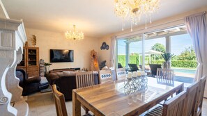 Dining - Villa Jakob by Villas Guide (Kringa)