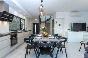 Dining - Villa Tuta with heated pool (Pakoštane)