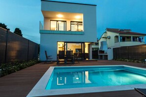 A heated pool - Villa Tuta with heated pool (Pakoštane)