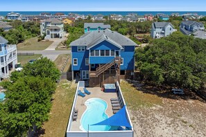 Exterior - Blue Bomber: Oceanside | Pool/Hot Tub | Dogs OK (Corolla)
