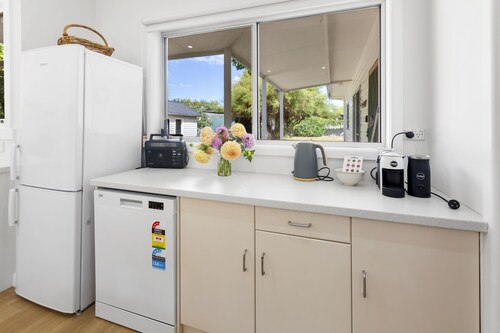 Nan's House - Mansfield Township