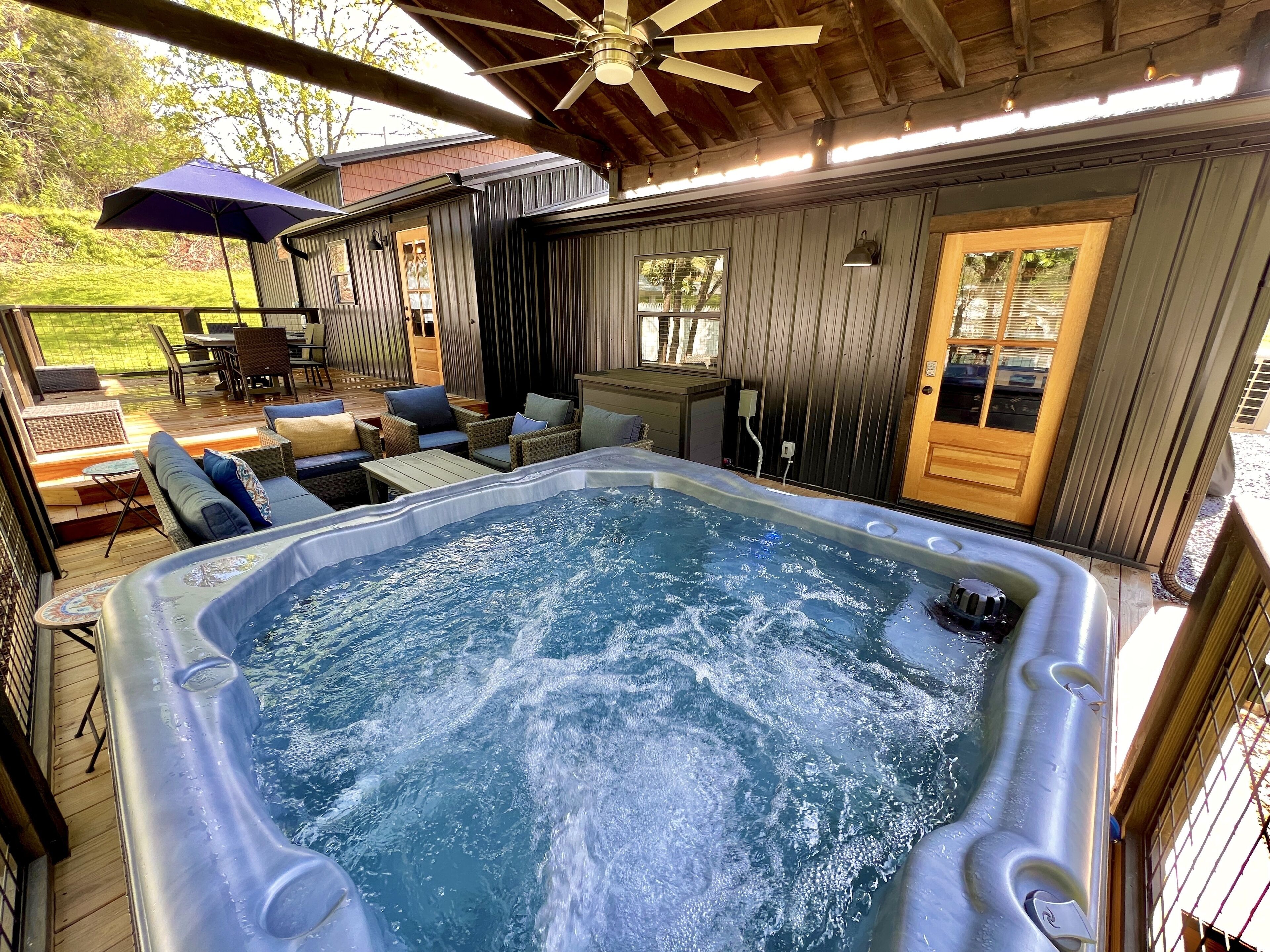 Private spa tub