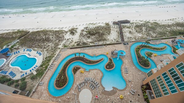 公寓客房, 2 間臥室 | 游泳池 | 室內游泳池和室外游泳池