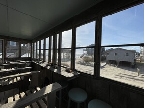 Cottage, 3 Bedrooms | Pemandangan dari hartanah