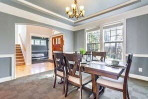 House (4 Bedrooms) | Interior