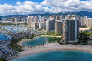 Apartment (0 Bedroom) | Interior - Honolulu Studio w/ Ocean View (Honolulu)