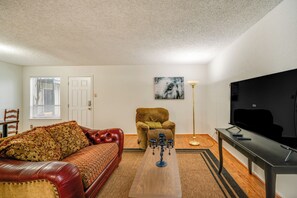 Apartment (1 Bedroom) | Interior - 3 Mi to Downtown Dallas: Condo w/ Pool Access! (Dallas)