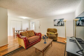 Apartment (1 Bedroom) | Interior - 3 Mi to Downtown Dallas: Condo w/ Pool Access! (Dallas)