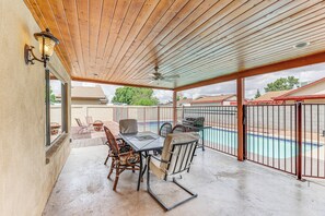 House (3 Bedrooms) | Interior - Private Pool & Patio: Home Near Mesa Arts Center! (Mesa)